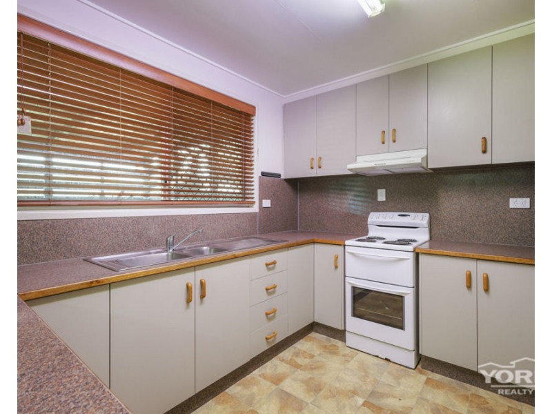 23 Hampton Street, Newtown QLD 4350