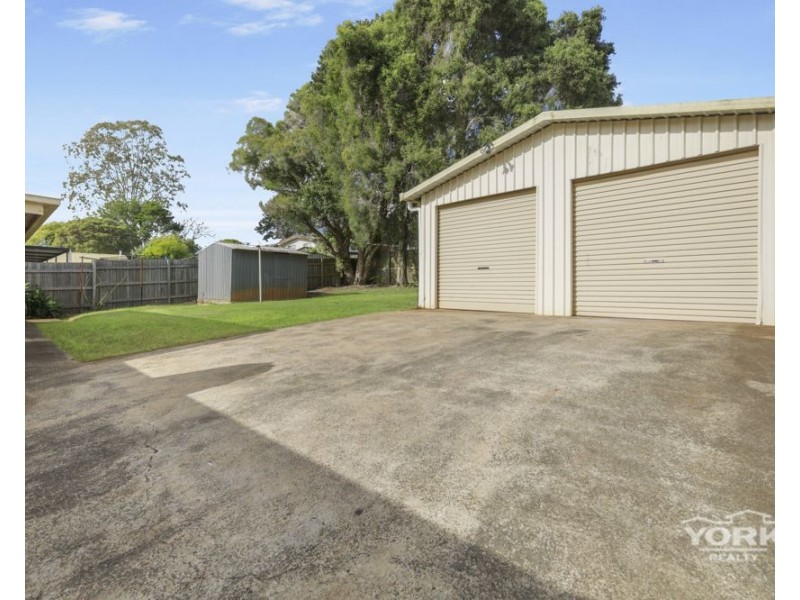 82 Hogg Street, Rockville QLD 4350