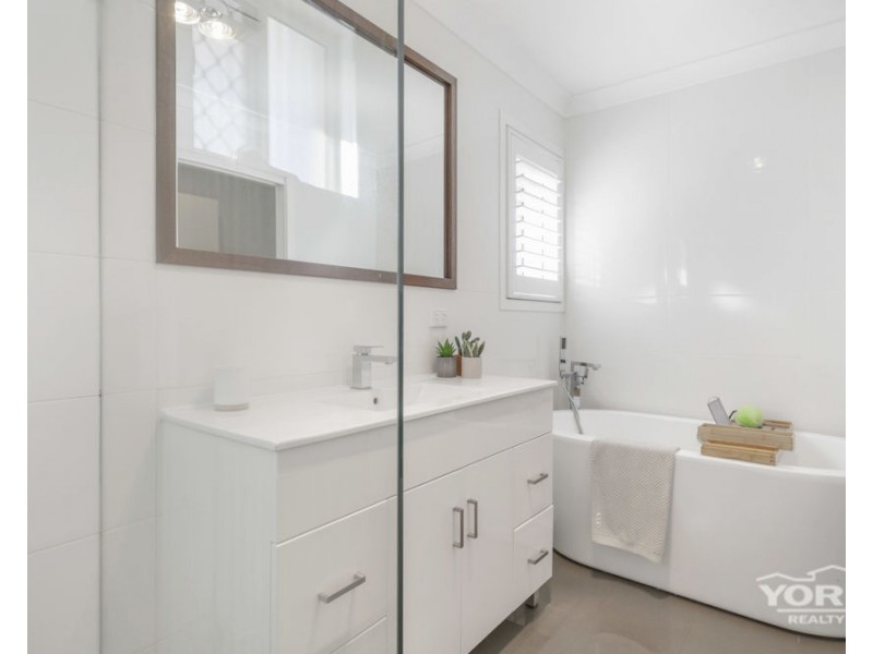 9 Jack Street, Darling Heights QLD 4350