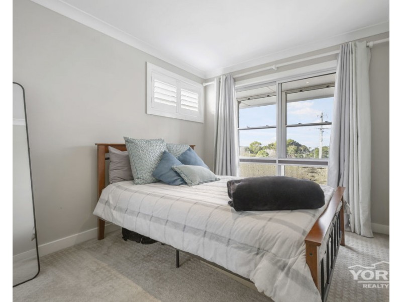 9 Jack Street, Darling Heights QLD 4350