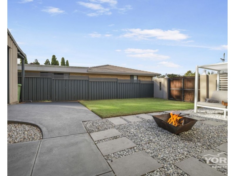9 Jack Street, Darling Heights QLD 4350