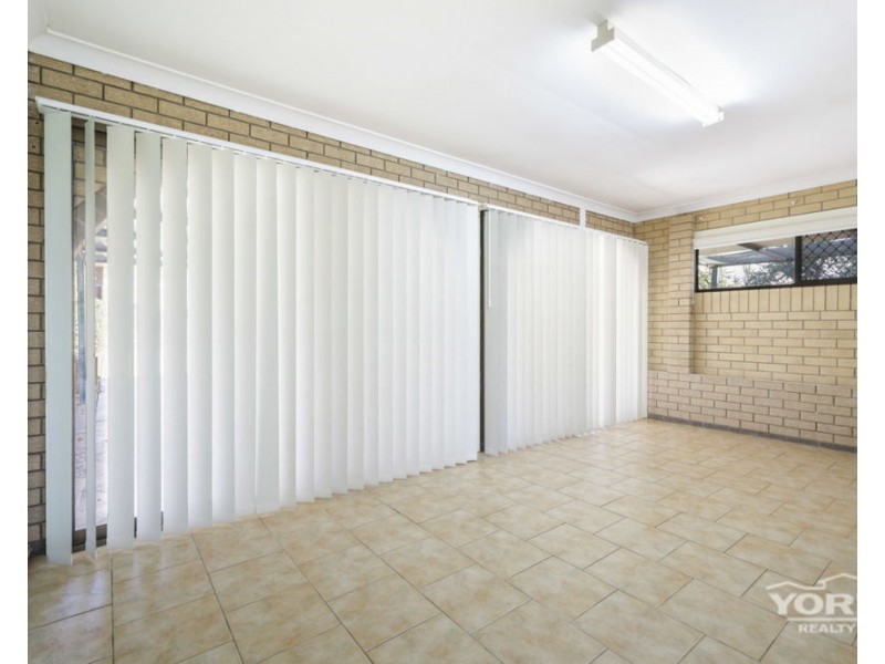 9 9 Lyndhurst Court, Newtown QLD 4350