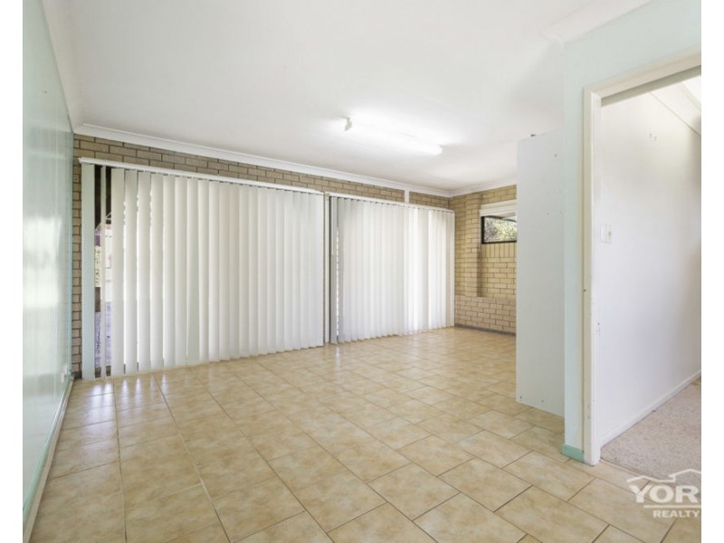 9 9 Lyndhurst Court, Newtown QLD 4350