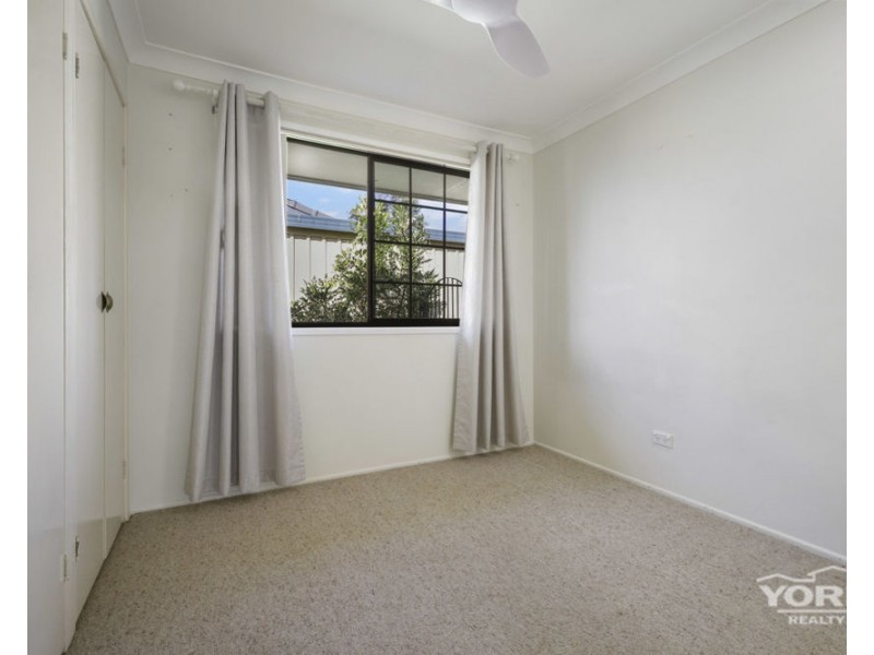 9 9 Lyndhurst Court, Newtown QLD 4350