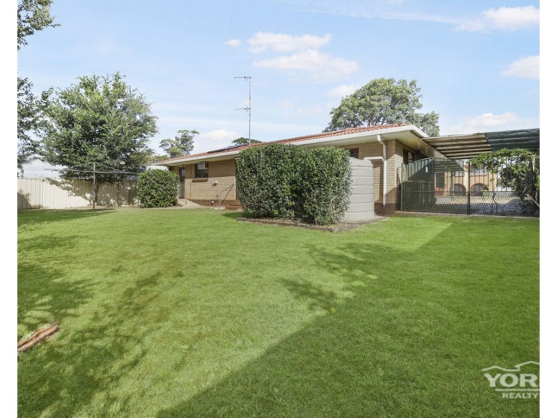 9 9 Lyndhurst Court, Newtown QLD 4350