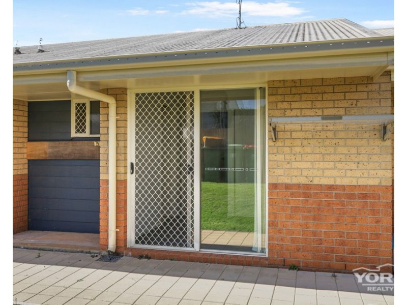 26/306-310 James Street, Harristown QLD 4350