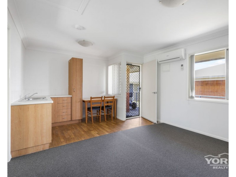 26/306-310 James Street, Harristown QLD 4350
