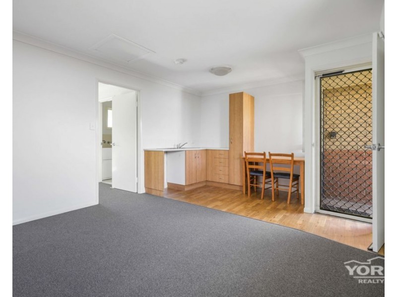 26/306-310 James Street, Harristown QLD 4350