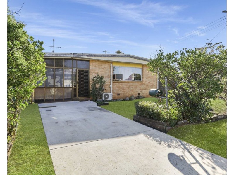 9 Crotty Street, Centenary Heights QLD 4350