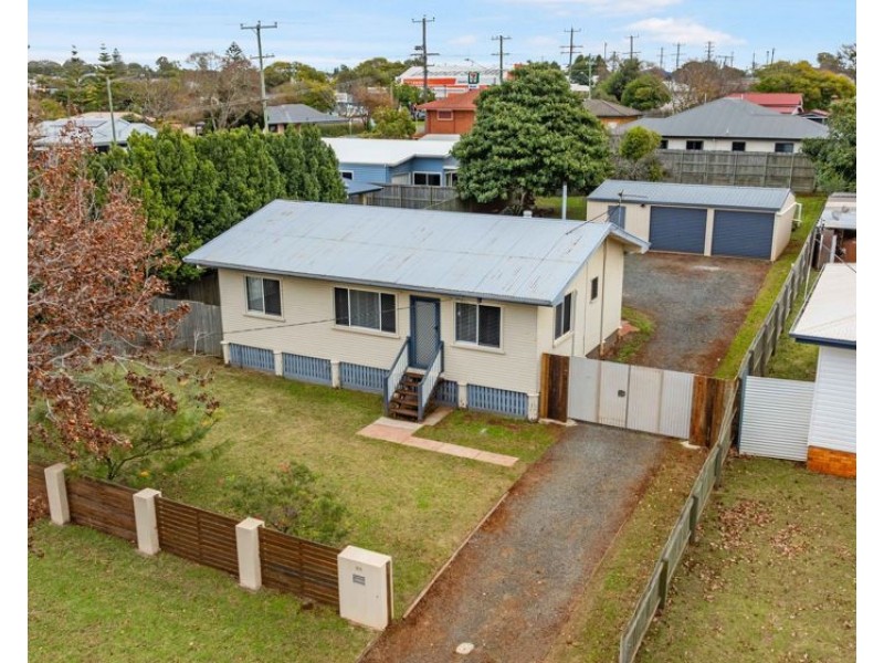 83 Hoey Street, Kearneys Spring QLD 4350