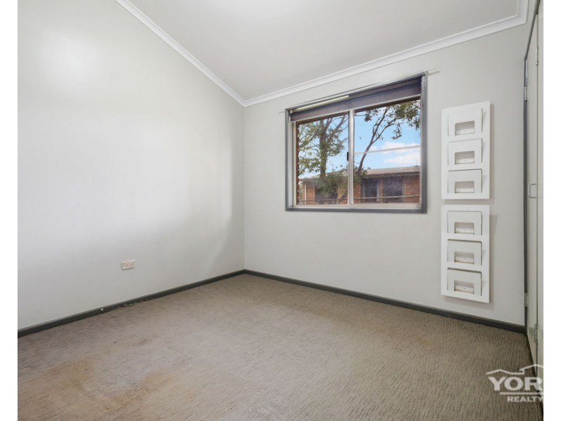 8 Sims Court, Rockville QLD 4350
