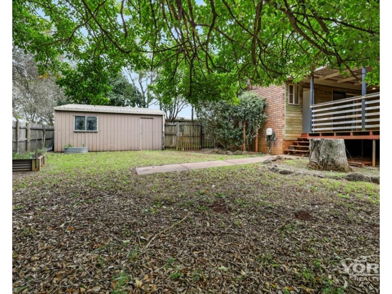 8 Sims Court, Rockville QLD 4350