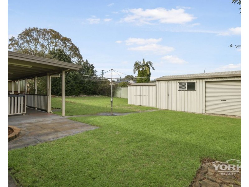 40 Blue Gum Drive, Newtown QLD 4350