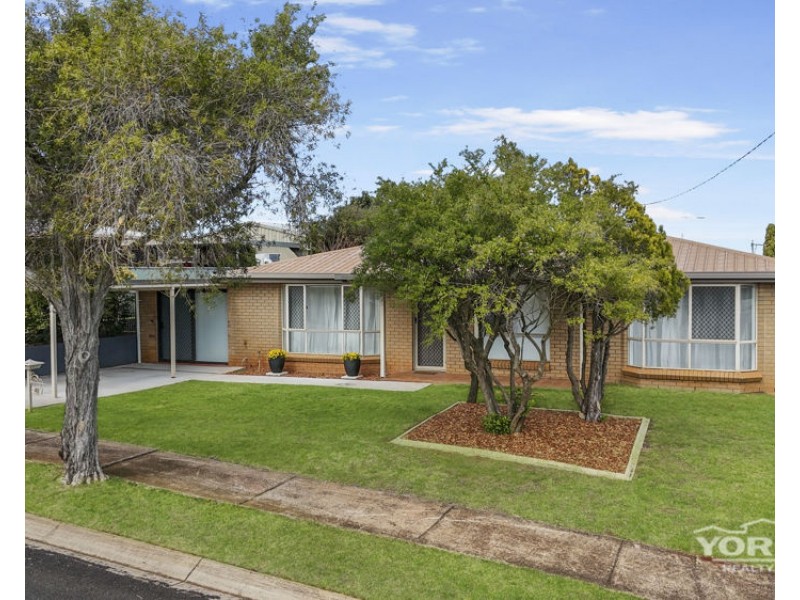 40 Blue Gum Drive, Newtown QLD 4350