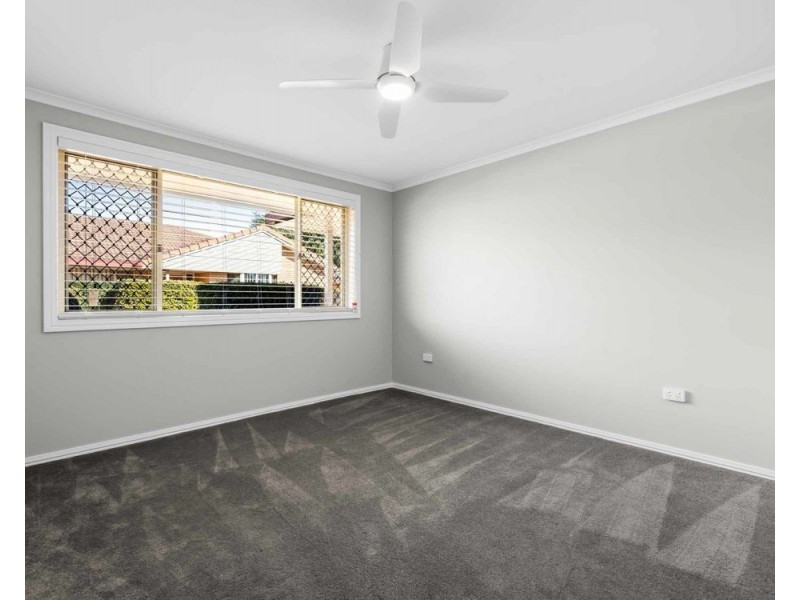 Villa 2/4-6 Glenfield Court, Middle Ridge QLD 4350