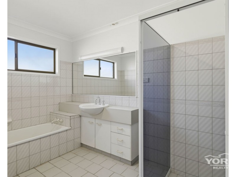 15 Luck Street, Drayton QLD 4350