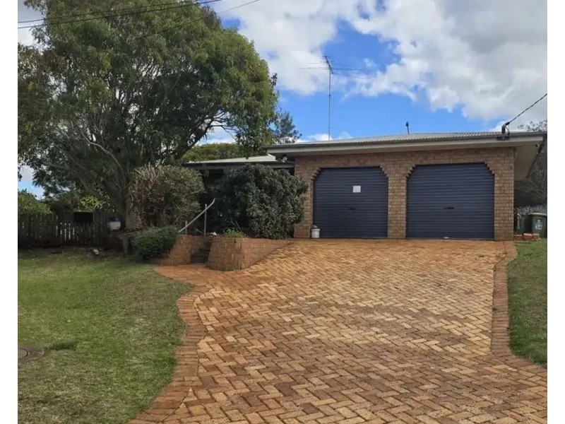 34 Kratzman Court, Kearneys Spring QLD 4350