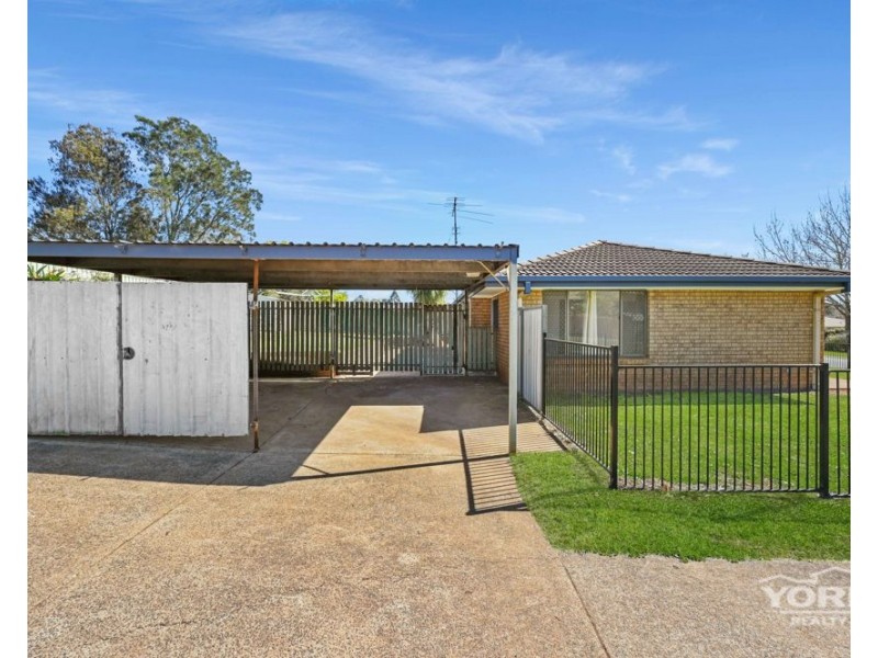 2 Champagne Crescent, Wilsonton Heights QLD 4350