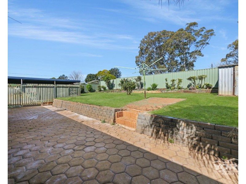 2 Champagne Crescent, Wilsonton Heights QLD 4350
