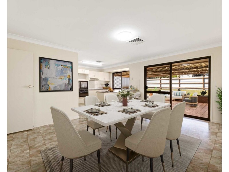 4 Azalea, Centenary Heights QLD 4350