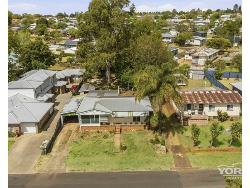 20 Teesdale Avenue, Newtown QLD 4350