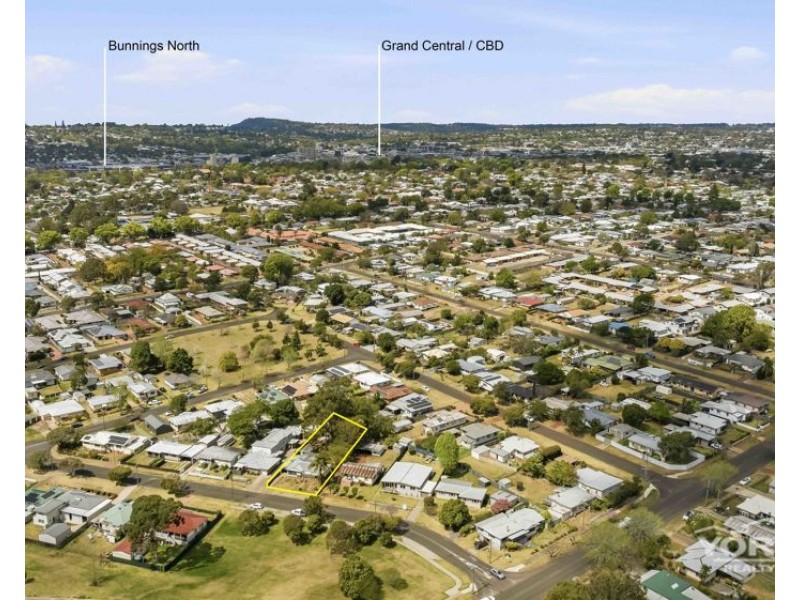 20 Teesdale Avenue, Newtown QLD 4350