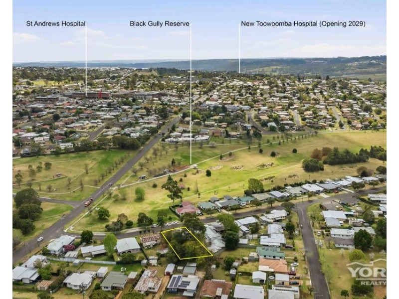 20 Teesdale Avenue, Newtown QLD 4350