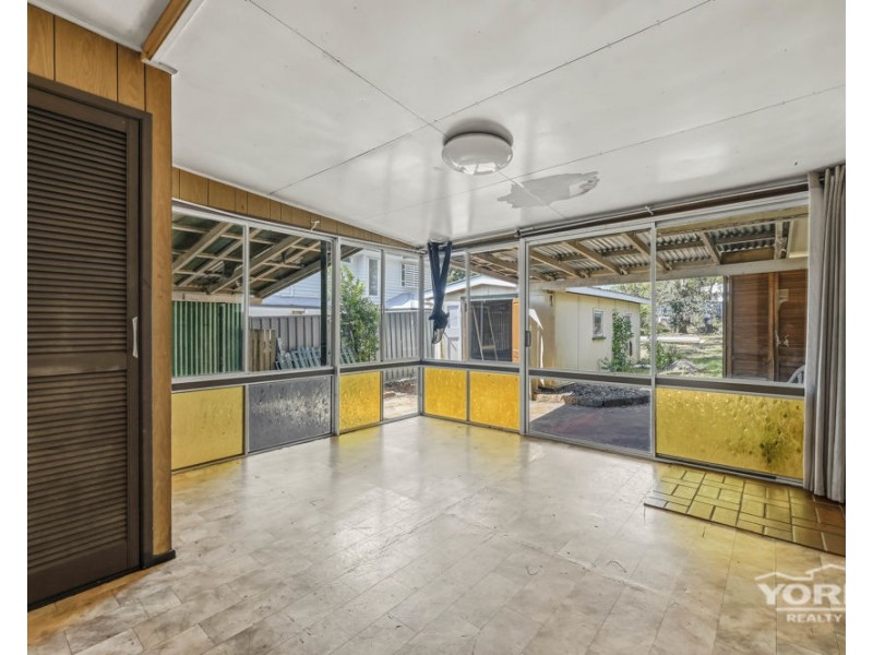20 Teesdale Avenue, Newtown QLD 4350