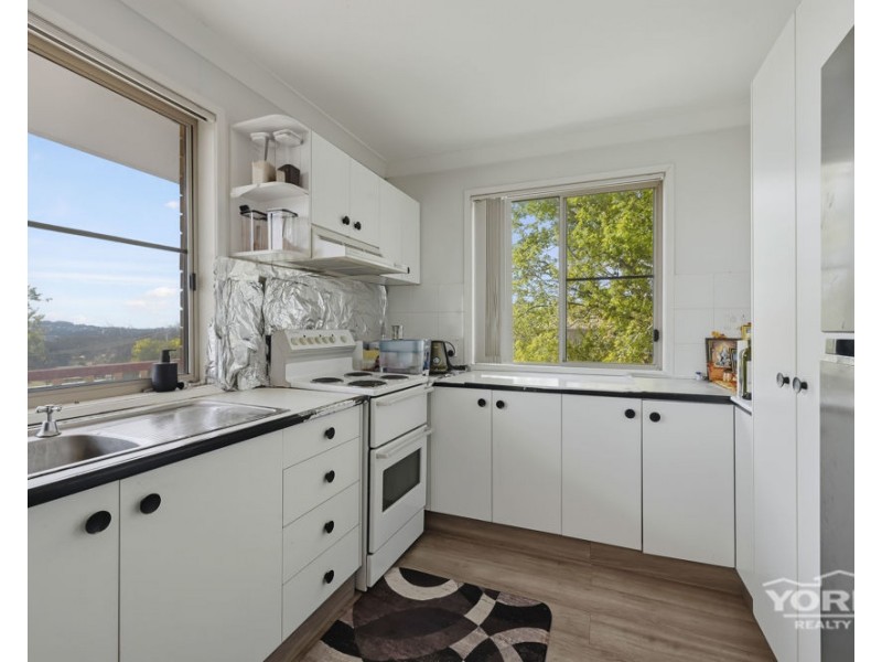 1/19 Noll Street, Kearneys Spring QLD 4350