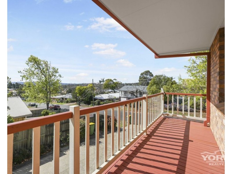 1/19 Noll Street, Kearneys Spring QLD 4350