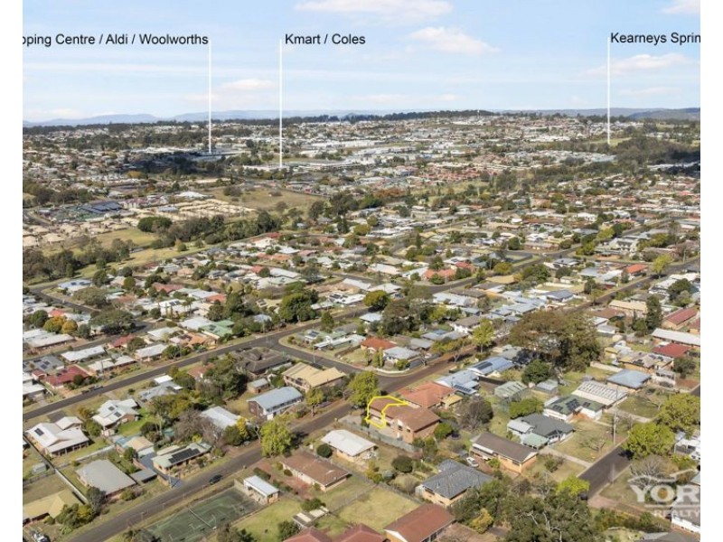 1/19 Noll Street, Kearneys Spring QLD 4350