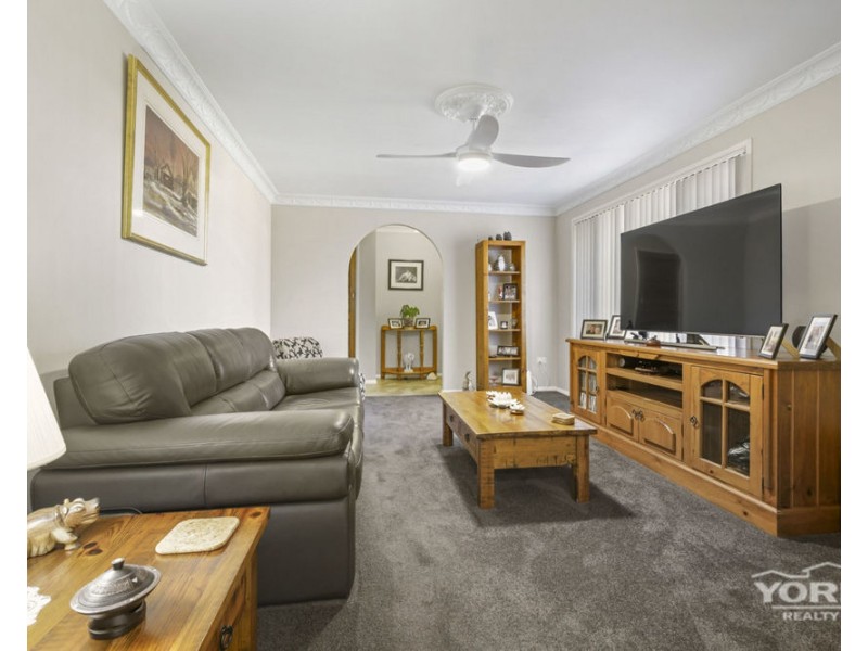 21 Jason Street, Wilsonton Heights QLD 4350