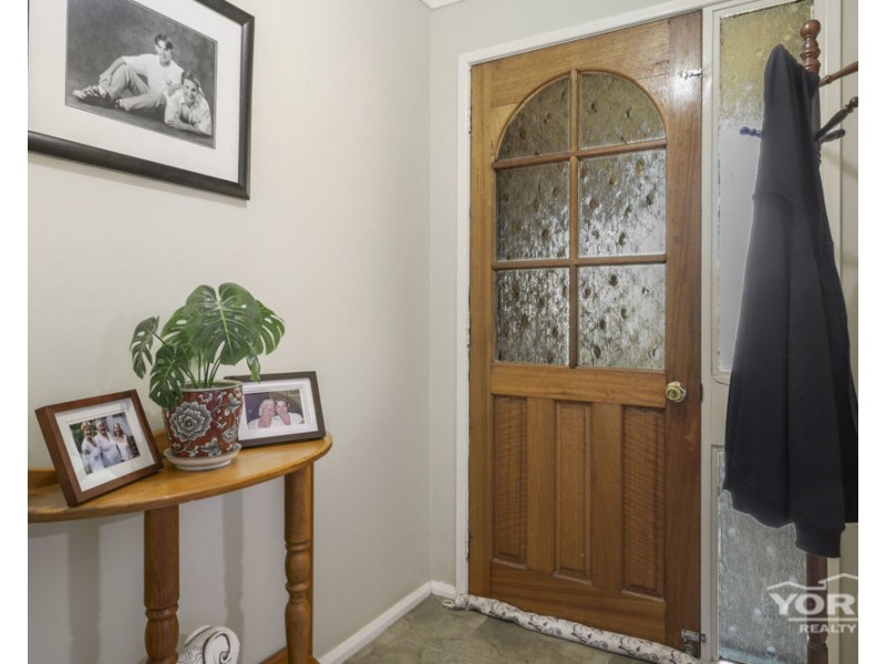 21 Jason Street, Wilsonton Heights QLD 4350