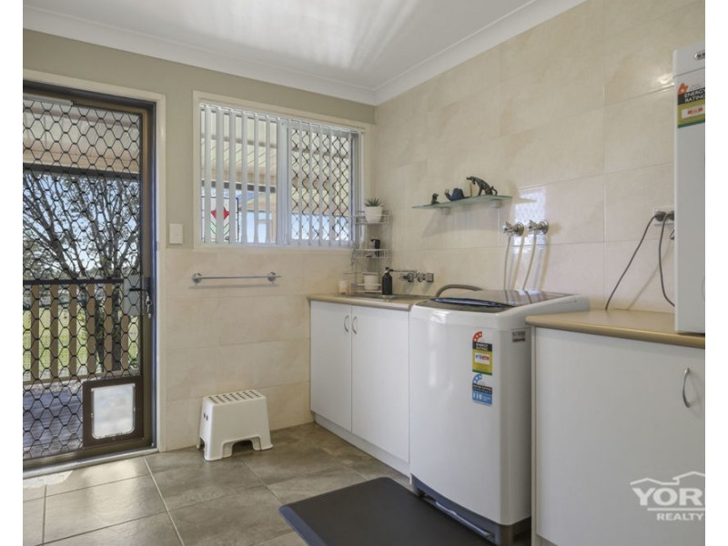 21 Jason Street, Wilsonton Heights QLD 4350