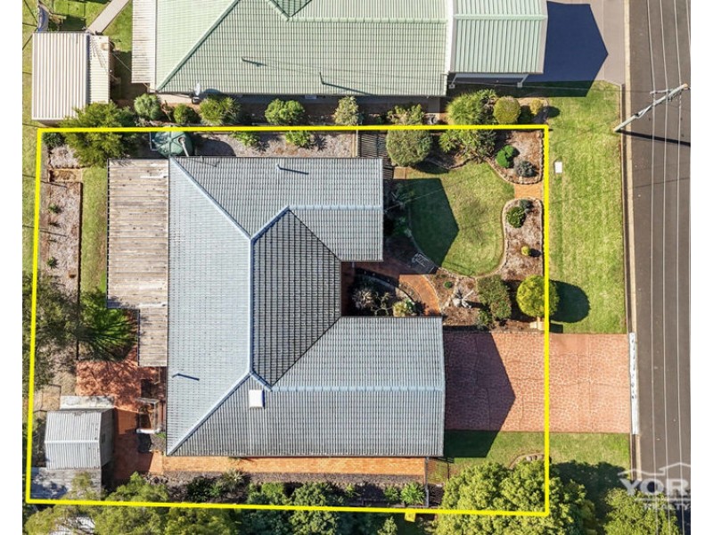 21 Jason Street, Wilsonton Heights QLD 4350