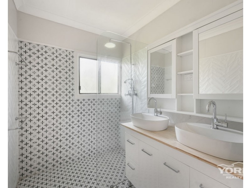 13 Garde Street, Centenary Heights QLD 4350