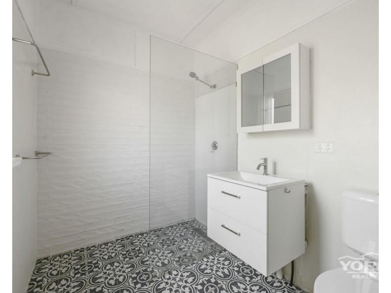 13 Garde Street, Centenary Heights QLD 4350