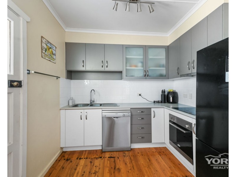 22 Dalmeny Street, Wilsonton QLD 4350