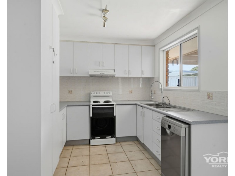 32 Cherokee Drive, Wilsonton QLD 4350