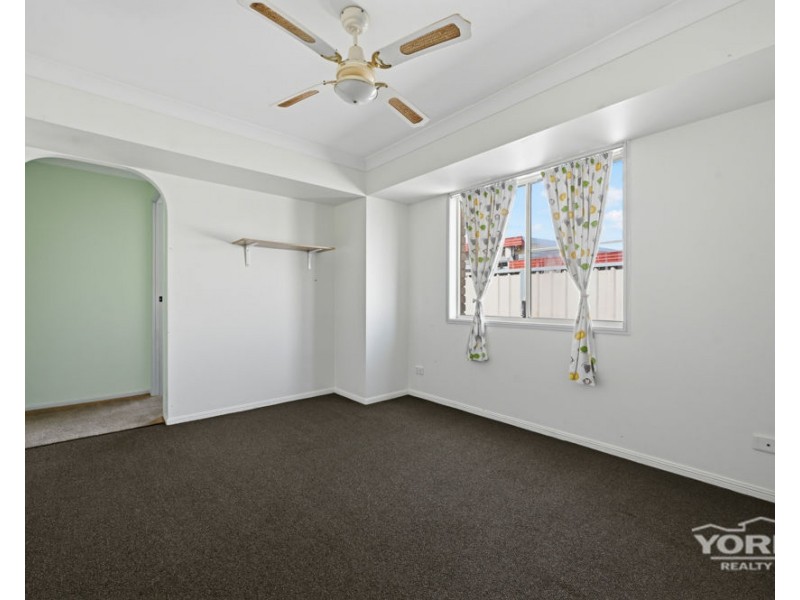 32 Cherokee Drive, Wilsonton QLD 4350
