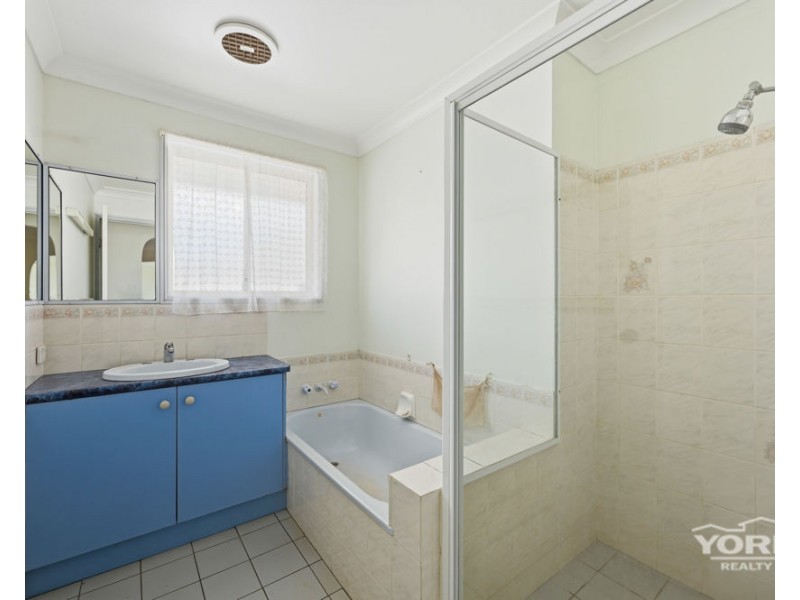 32 Cherokee Drive, Wilsonton QLD 4350