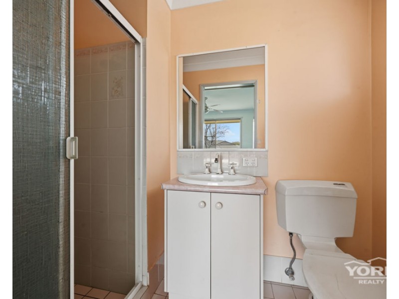 32 Cherokee Drive, Wilsonton QLD 4350