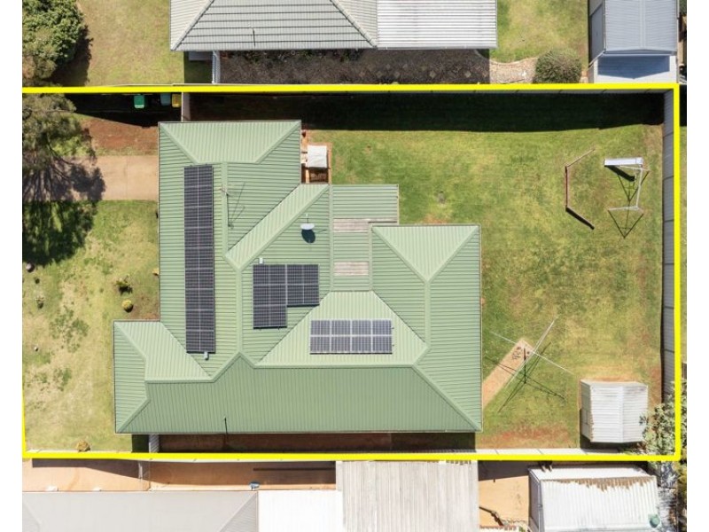32 Cherokee Drive, Wilsonton QLD 4350