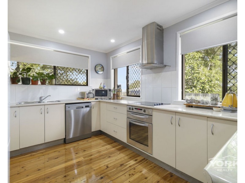 2 McCafferty Street, Wilsonton QLD 4350