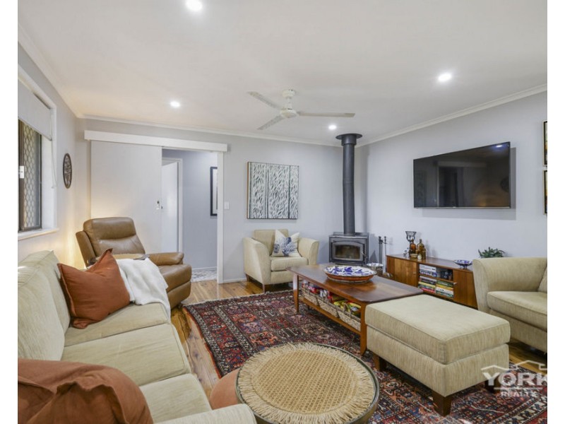 2 McCafferty Street, Wilsonton QLD 4350