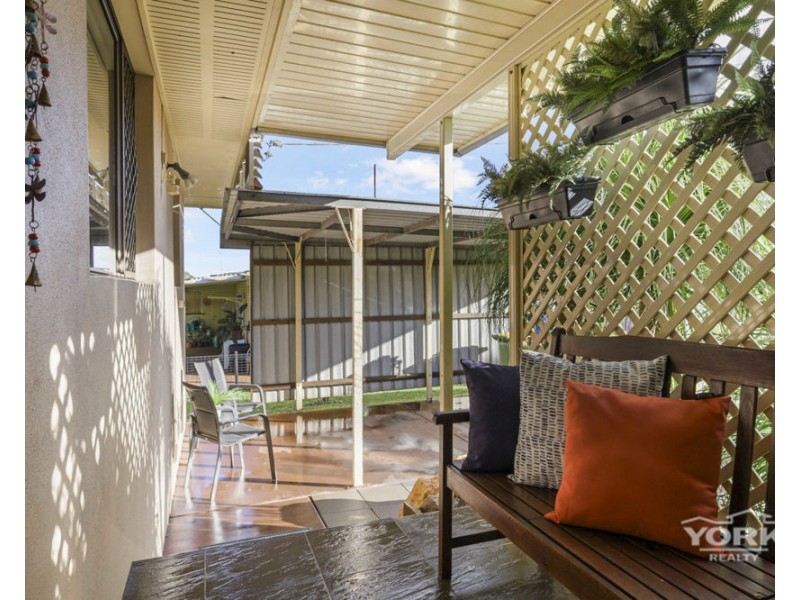 2 McCafferty Street, Wilsonton QLD 4350