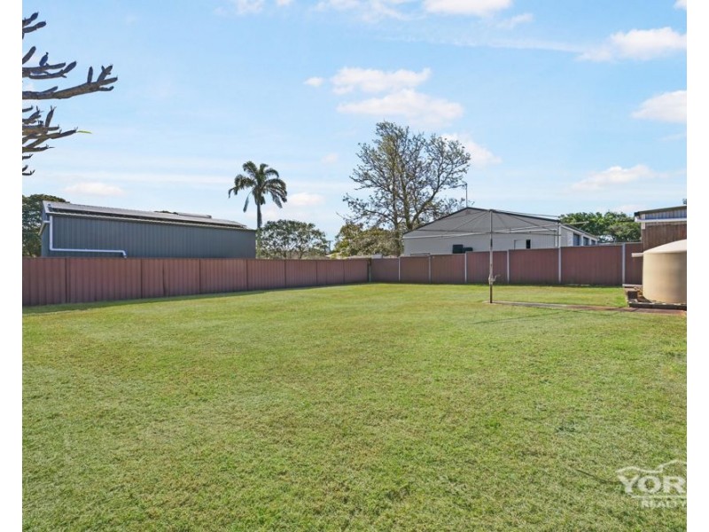 11 McLeish Street, Harristown QLD 4350