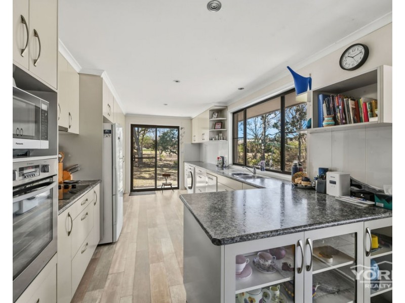 6 Caton Street, Drayton QLD 4350