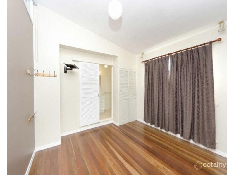 15 Coates Street, Kearneys Spring QLD 4350