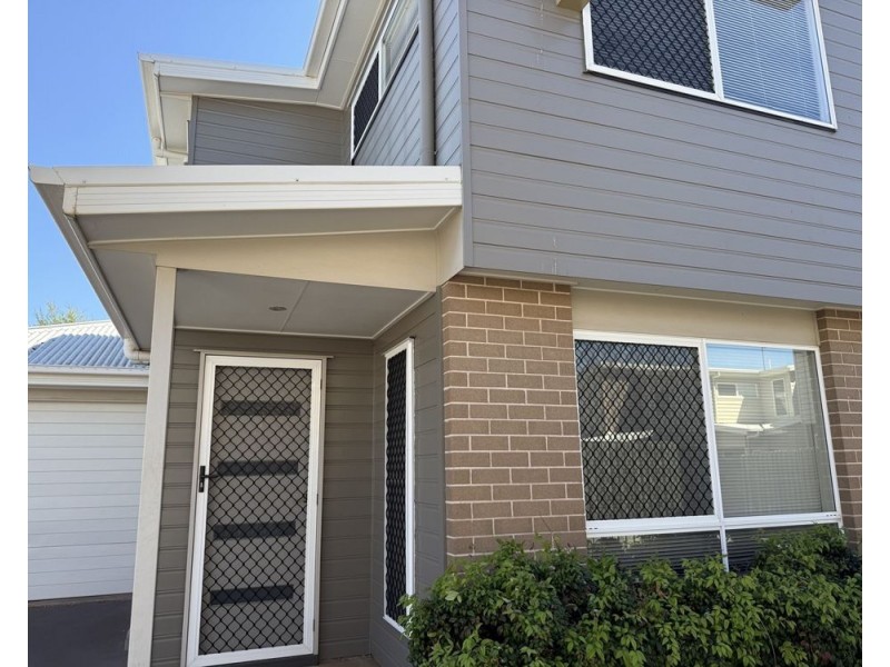 7/373 Greenwattle Street, Wilsonton QLD 4350